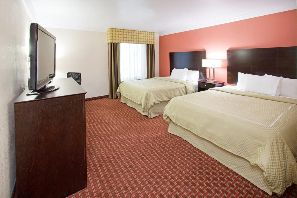 Americinn By Wyndham Johnston Des Moines Urbandale Habitación foto